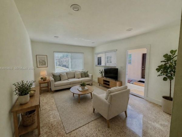 4710 NW 6th St , Unit 1, Miami, FL 33126