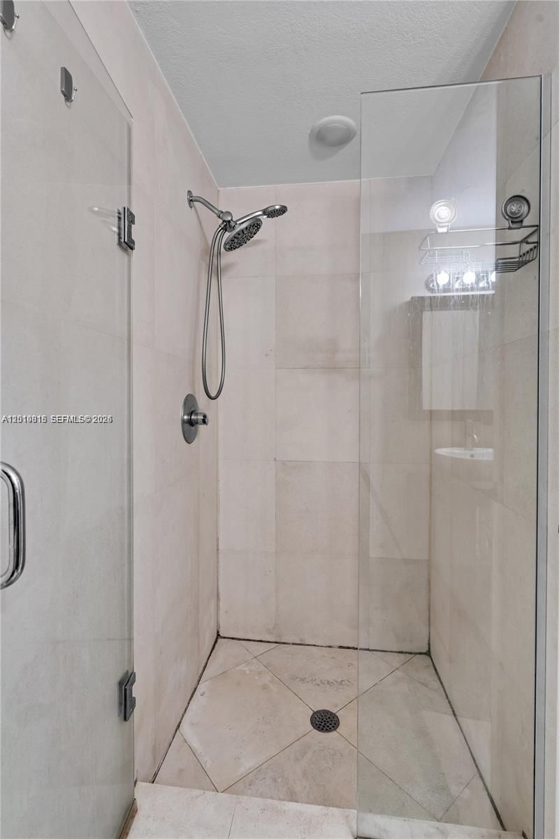 1300 Pennsylvania Ave, Unit 307, Miami Beach, FL 33139 Photo