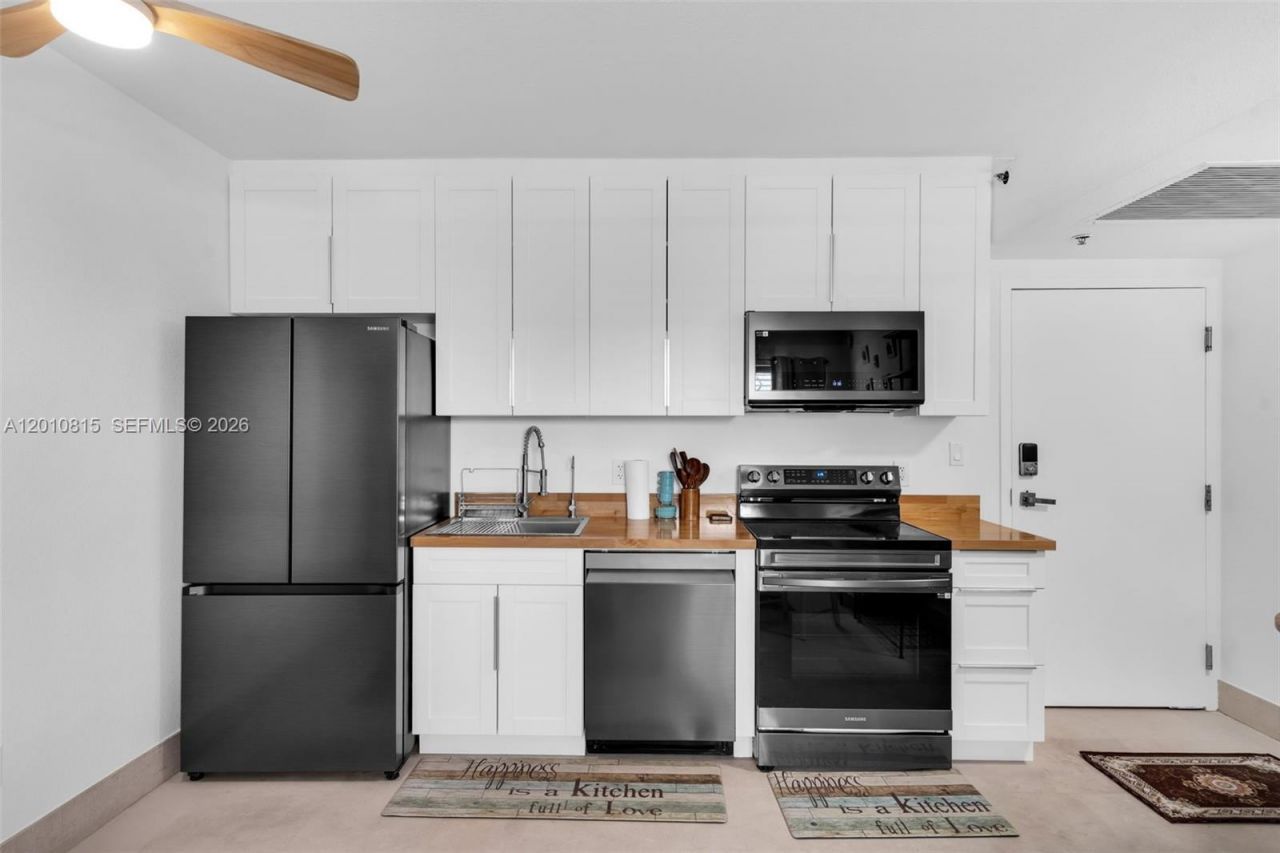 1300 Pennsylvania Ave, Unit 307, Miami Beach, FL 33139 Photo