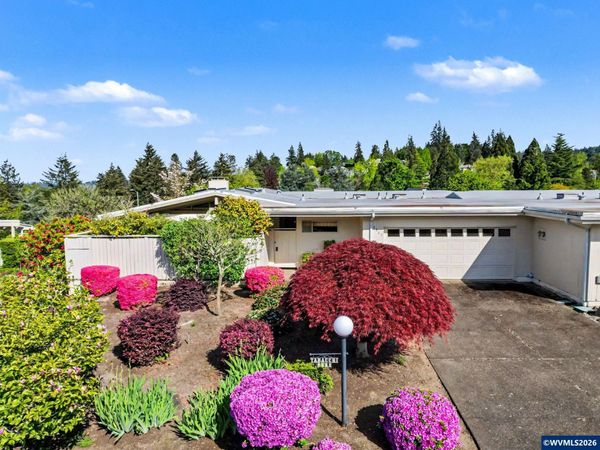 3381 Country Club Rd S, Salem, OR 97302