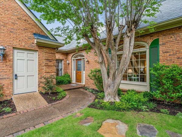 4640 PEPPERTREE LN, Memphis, TN 38117