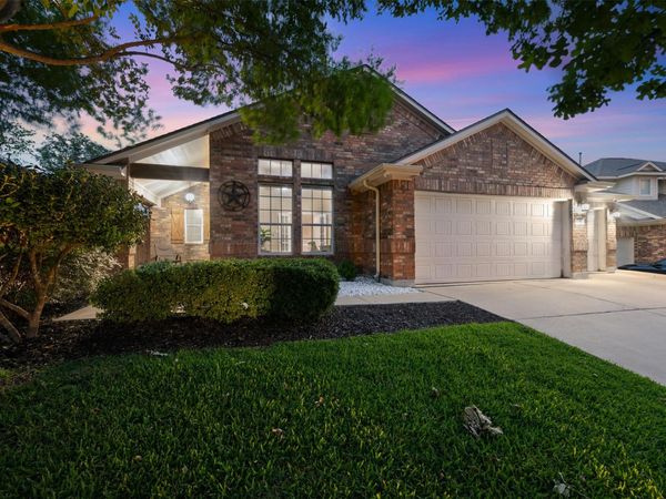 4196 Woodhaven TRL, Round Rock, TX 78665
