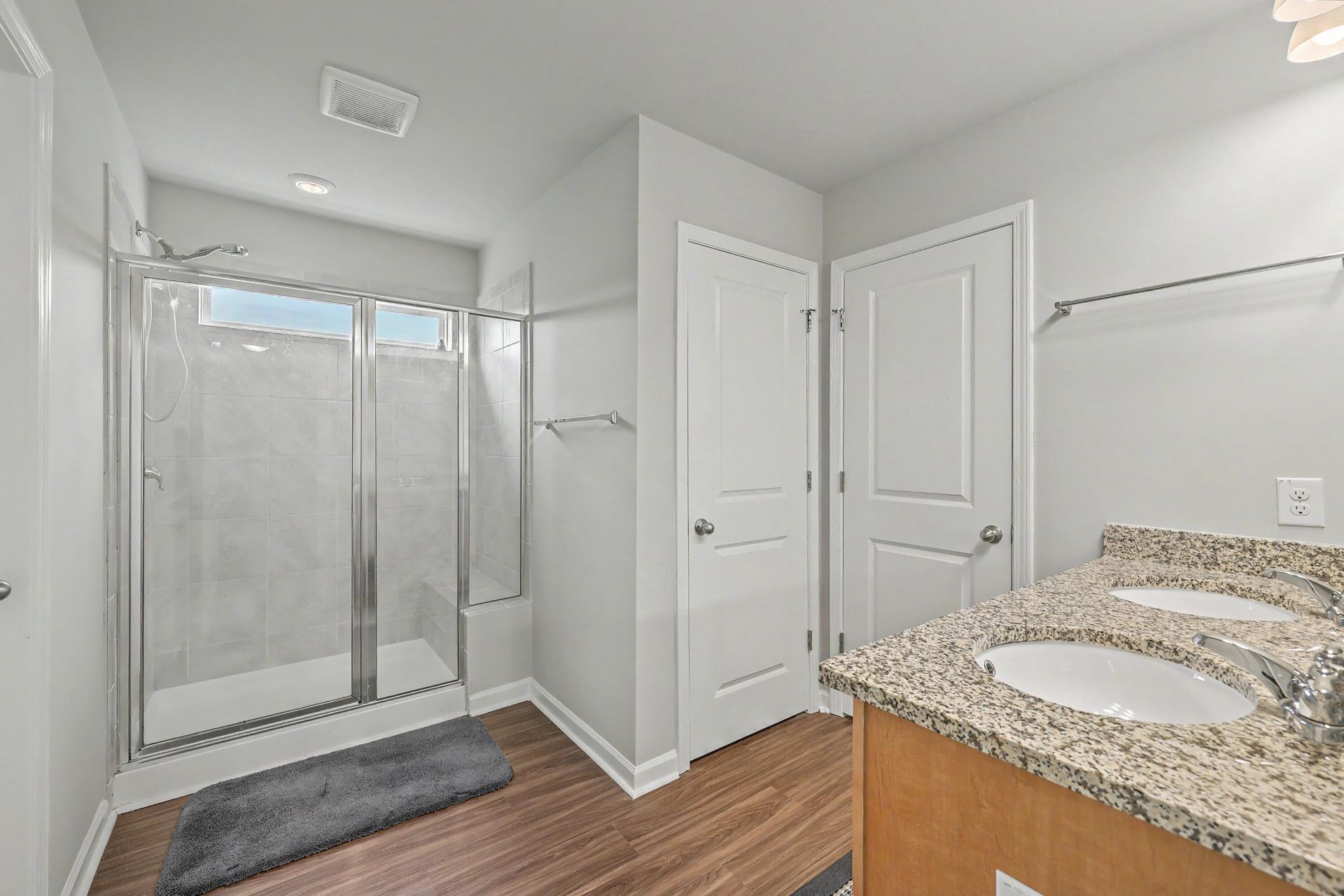 1042 Striped Lane Photo 15