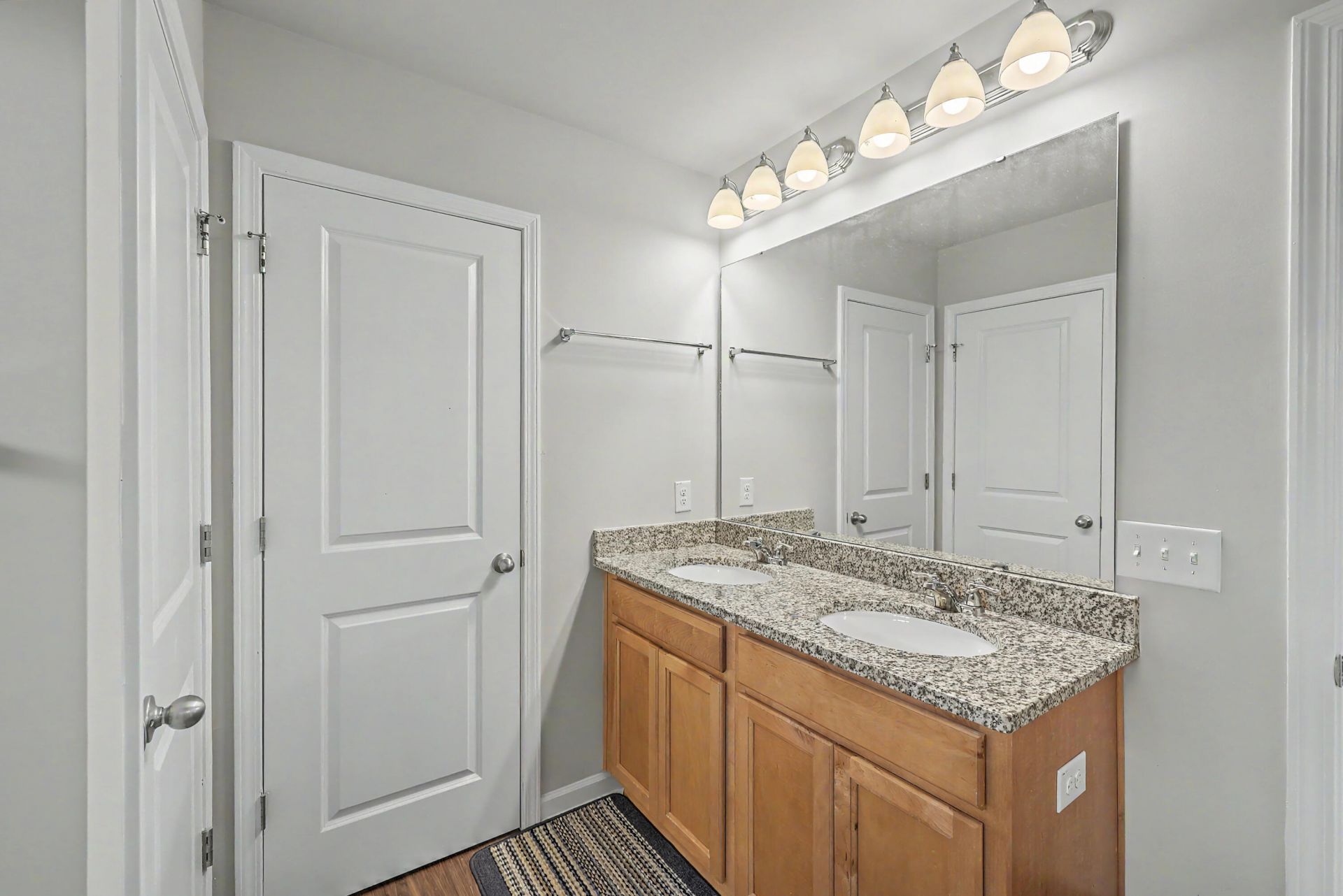 1042 Striped Lane Photo 16