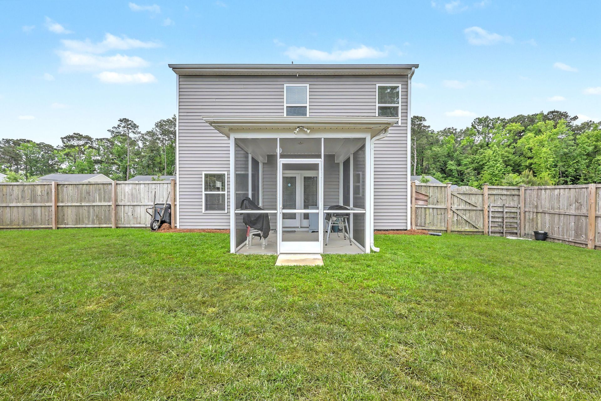 1042 Striped Lane Photo 24