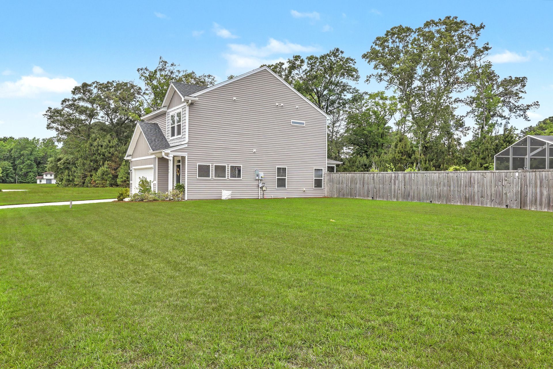 1042 Striped Lane Photo 27