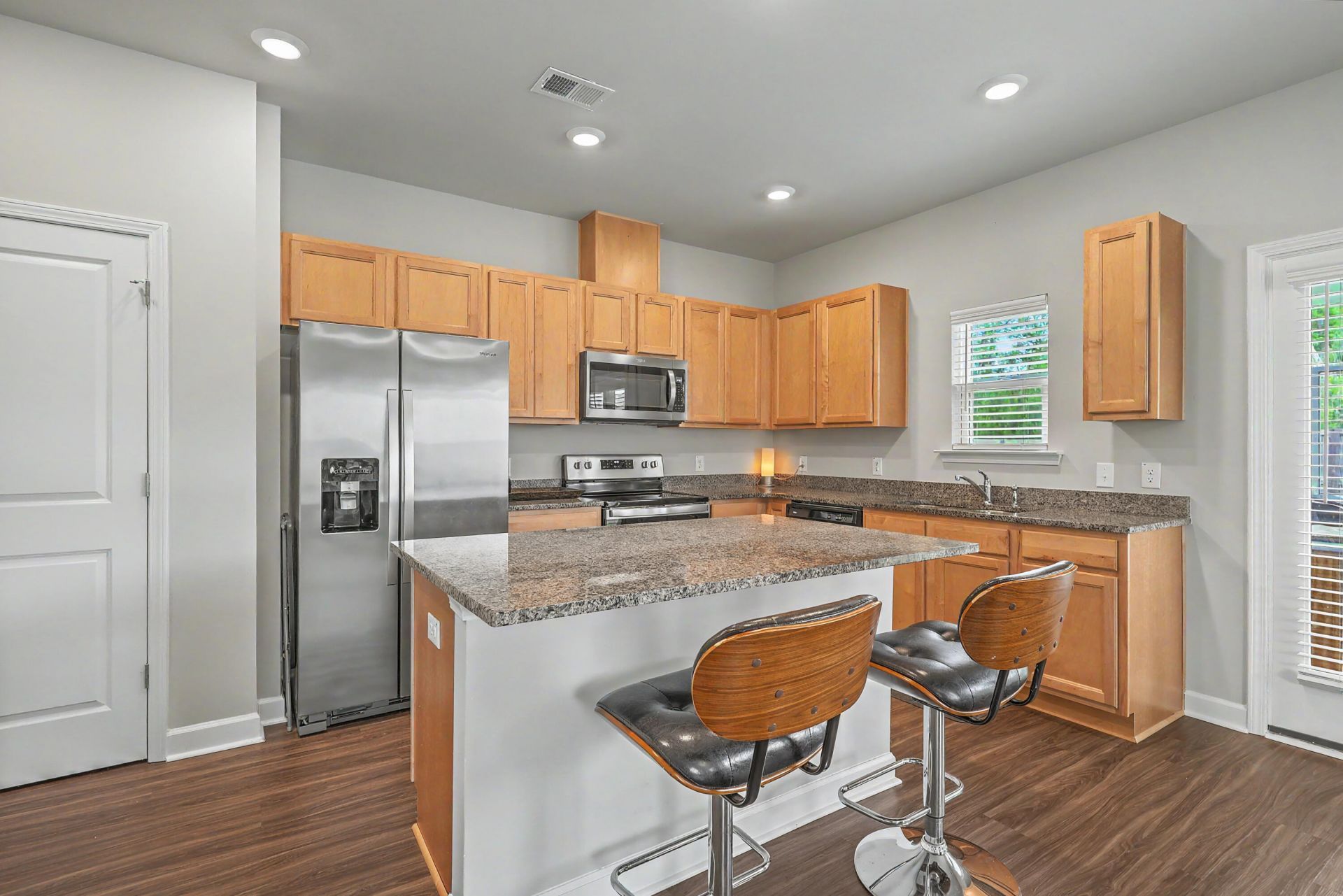 1042 Striped Lane Photo 9