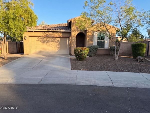 112 E BERNIE Lane, Gilbert, AZ 85295