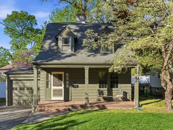 34 Espy Rd, Caldwell, NJ 07006