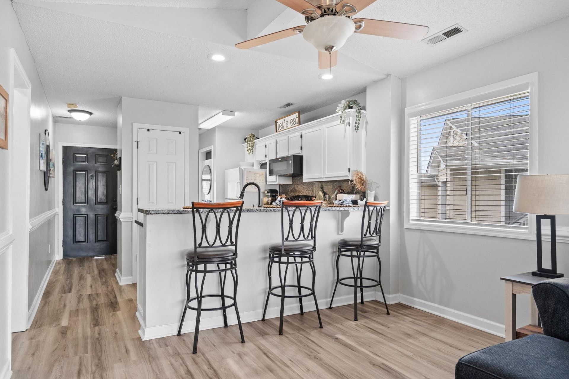 207 Landing Rd.  Photo 16