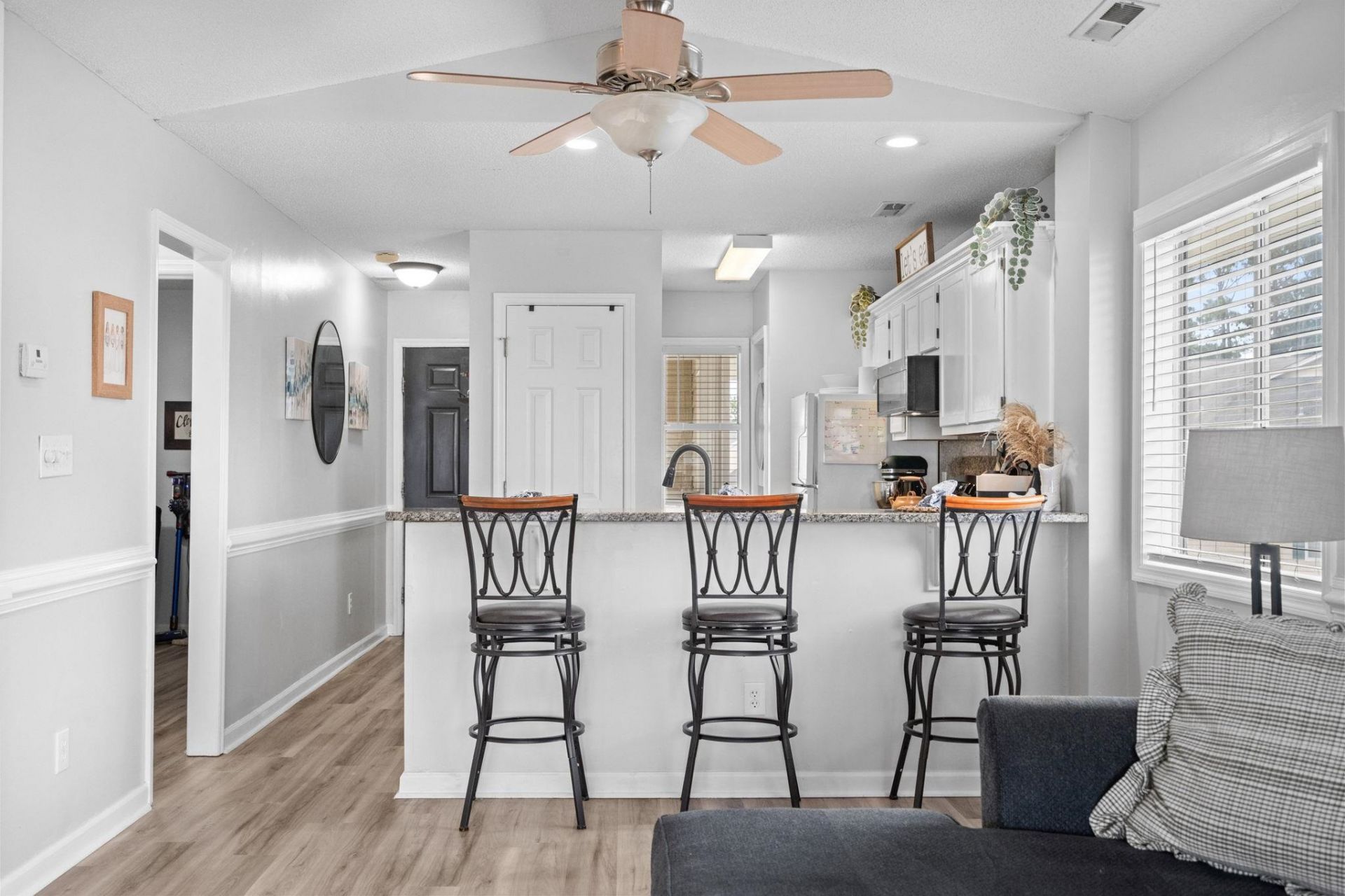 207 Landing Rd.  Photo 17