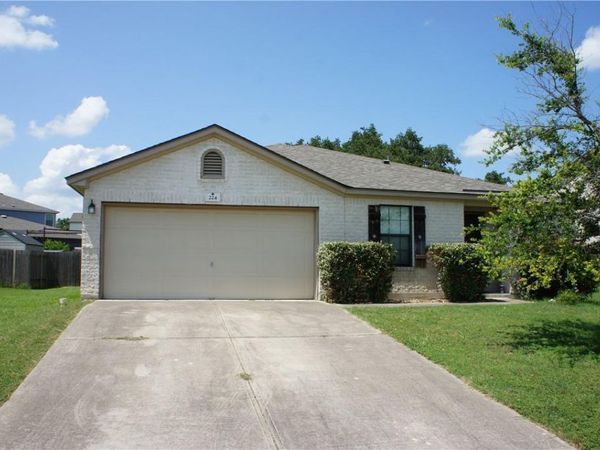 224 Wildwood DR, Georgetown, TX 78633