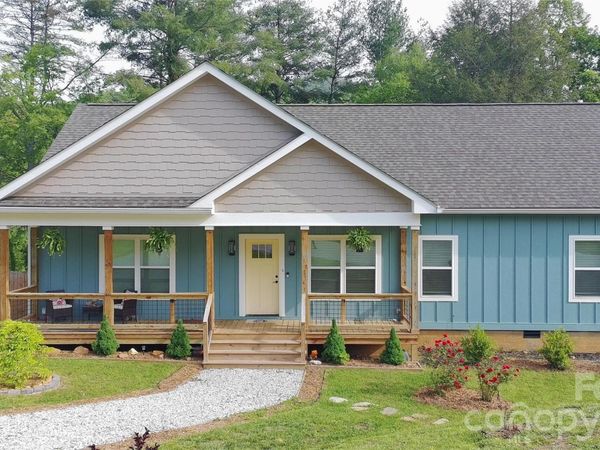 39 Arlington Oaks Lane, Bryson City, NC 28713