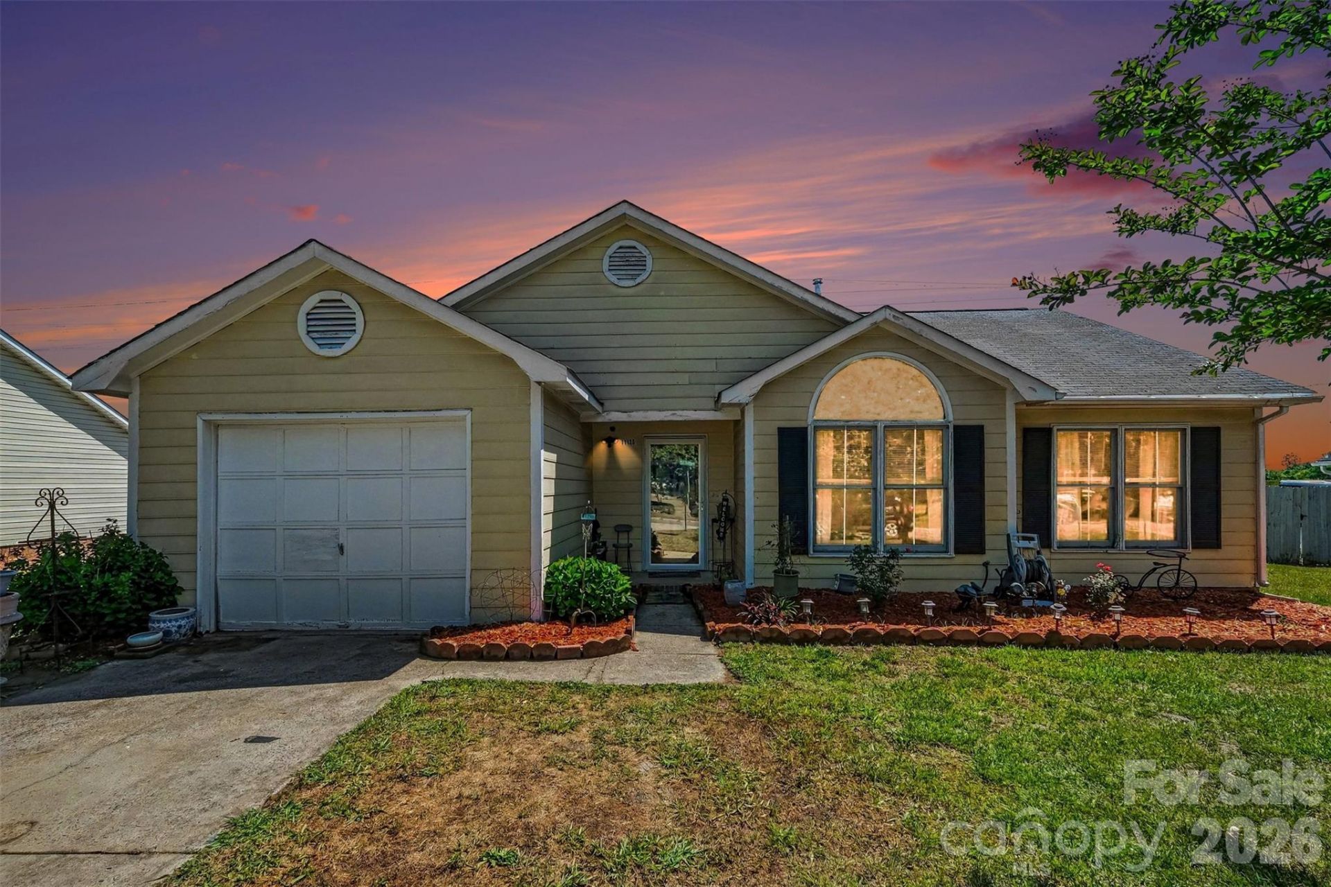 11125 Pinetta Lane, Charlotte, NC 28262 Main Photo