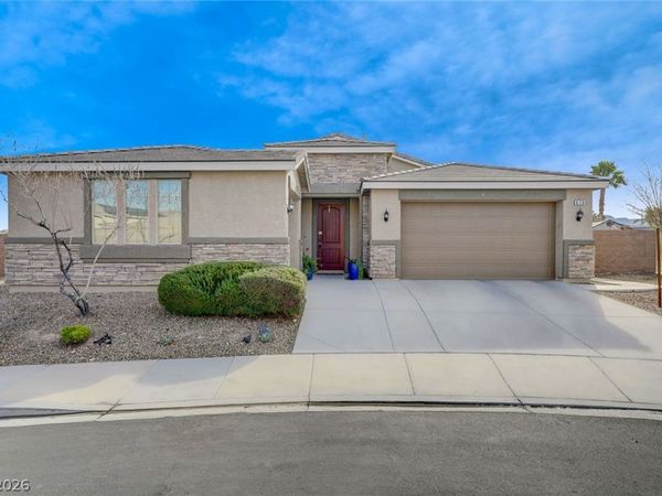 676 Suguaro Bluffs Street , Henderson, NV 89014
