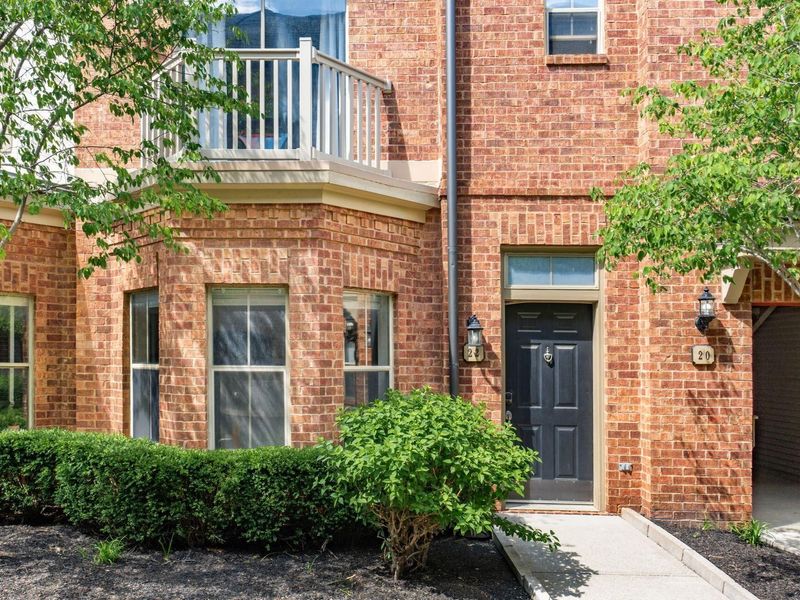 22 Victorian Gate Way, Columbus, OH 43215 Photo 2