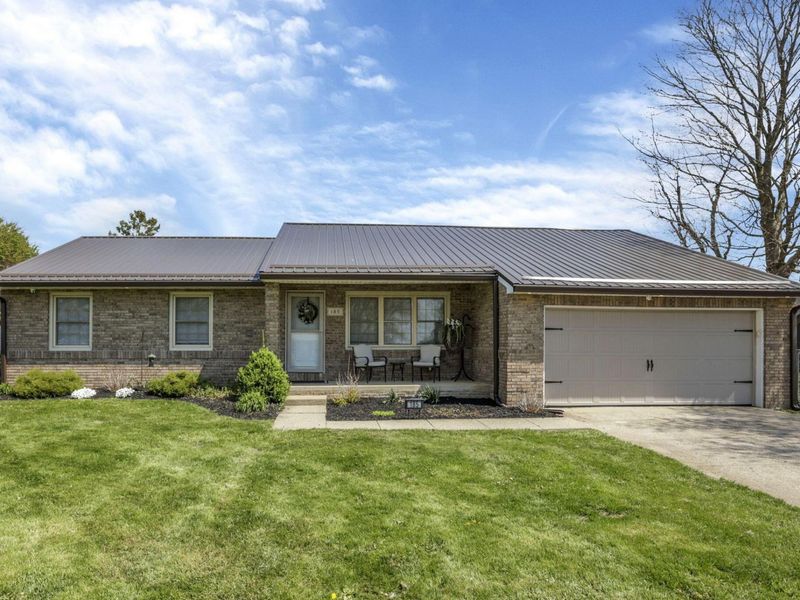 185 Hawthorne Drive SE, Washington Court House, OH 43160 Photo 1