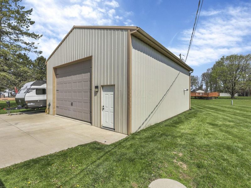 185 Hawthorne Drive SE, Washington Court House, OH 43160 Photo 2