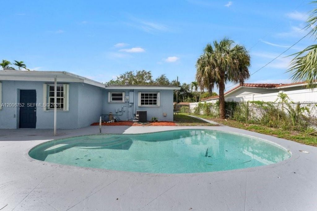 3841 NW 7th Pl , Lauderhill, FL 33311 Photo