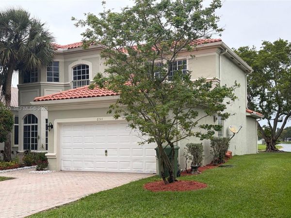 Unit 6744, Pembroke Pines, FL 33332