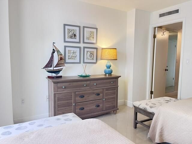 4200 N Ocean Drive, Unit 2-1104, Singer Island, FL 33404 Photo