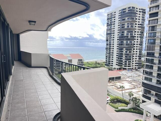 4200 N Ocean Drive, Unit 2-1104, Singer Island, FL 33404 Photo