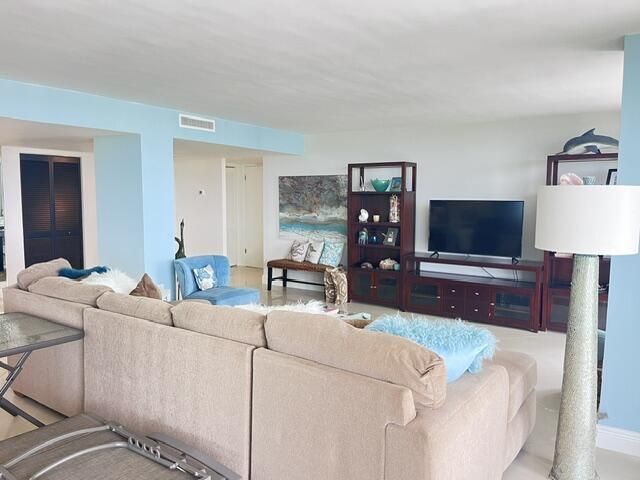 4200 N Ocean Drive, Unit 2-1104, Singer Island, FL 33404 Photo