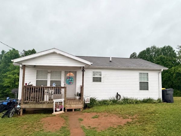 240 Lawler St, Hackleburg, AL 35564