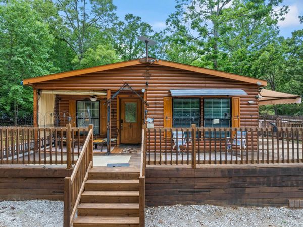 5604 Frankfort Rd, Tuscumbia, AL 35674