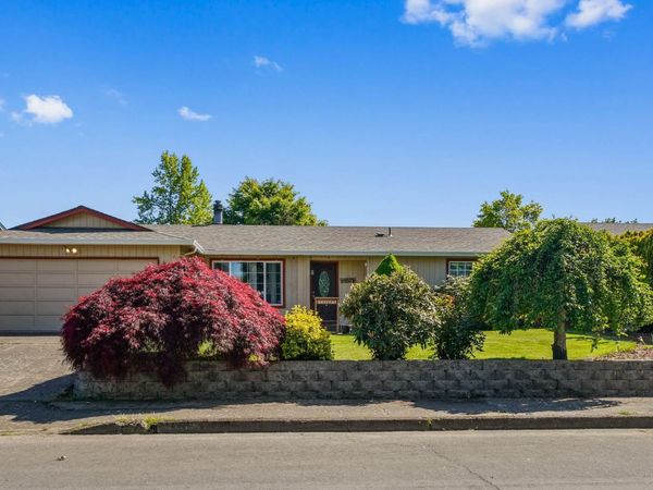 4702 Settlers Dr NE, Salem, OR 97305