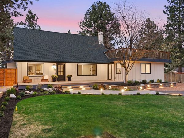 144 SW Cleveland Avenue, Bend, OR 97702