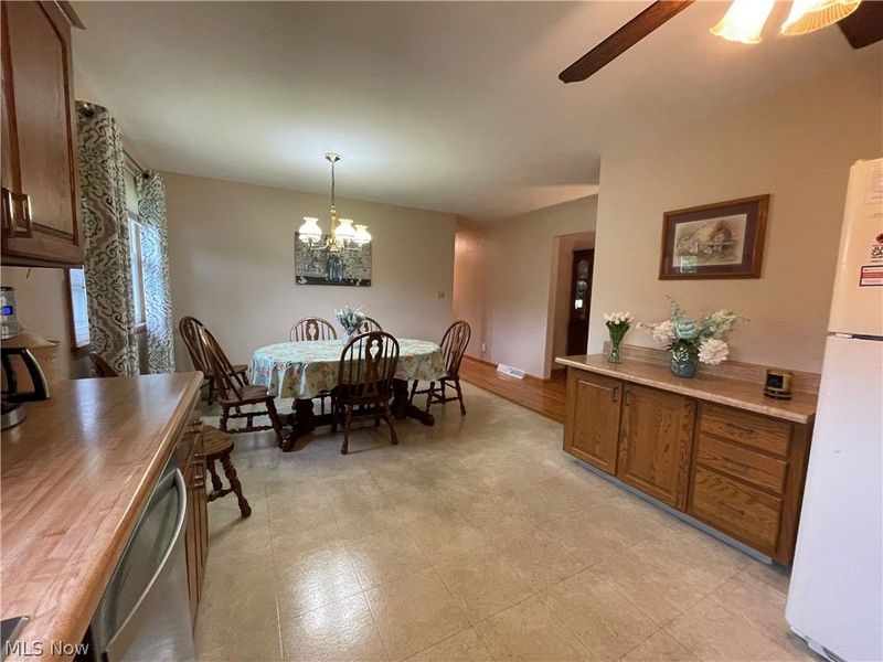 1530 Rosehedge, Poland, OH 44514 Photo 10