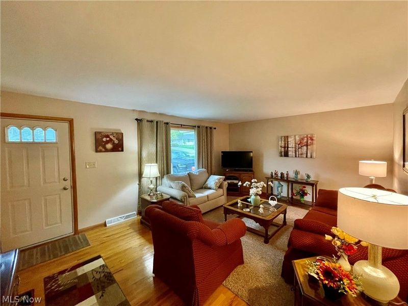 1530 Rosehedge, Poland, OH 44514 Photo 4