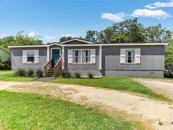 620 E Fm 243 , Bertram, TX 78605