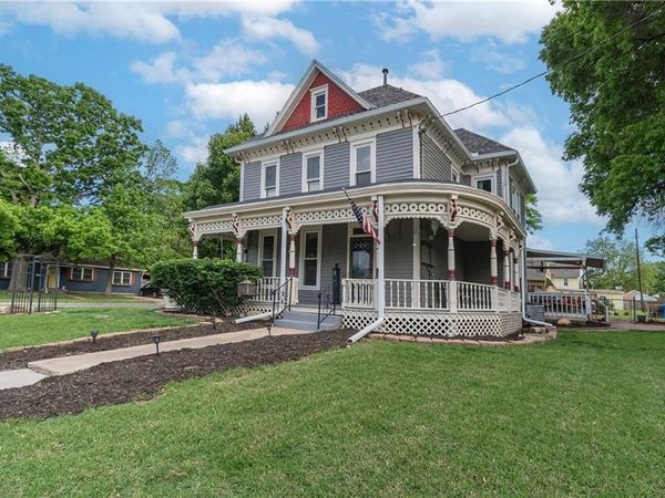 318 W Cedar Street, Olathe, KS 66061