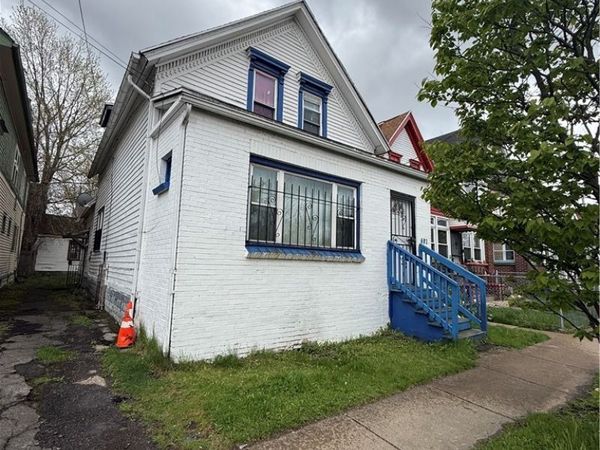 681 Best Street , Buffalo, NY 14211