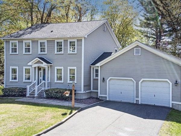 15 Evergreen Road, Northampton, MA 01053