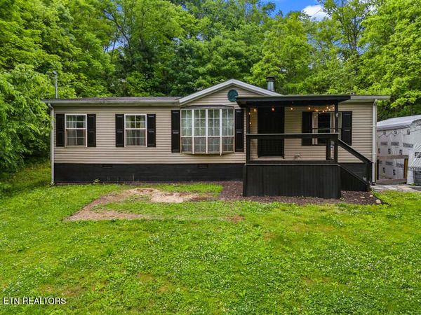 454 Duncan St, Newport, TN 37821