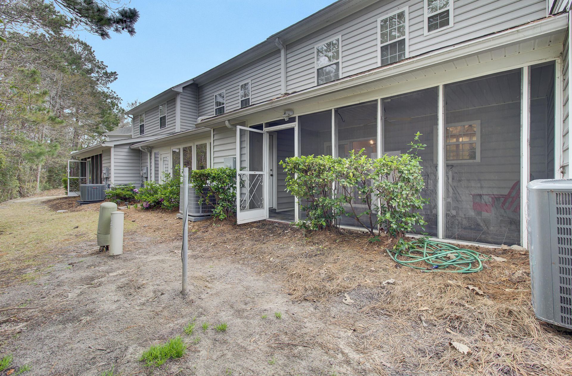 1443 Wellbrooke Lane Photo 32