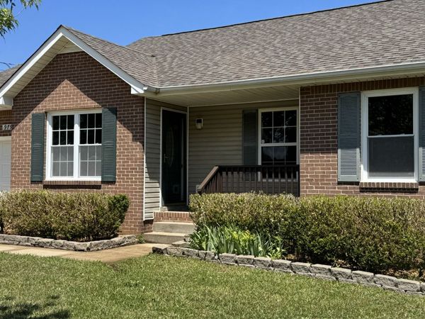979 Roedeer Dr, Clarksville, TN 37042