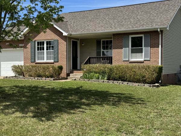 979 Roedeer Dr , Clarksville, TN 37042