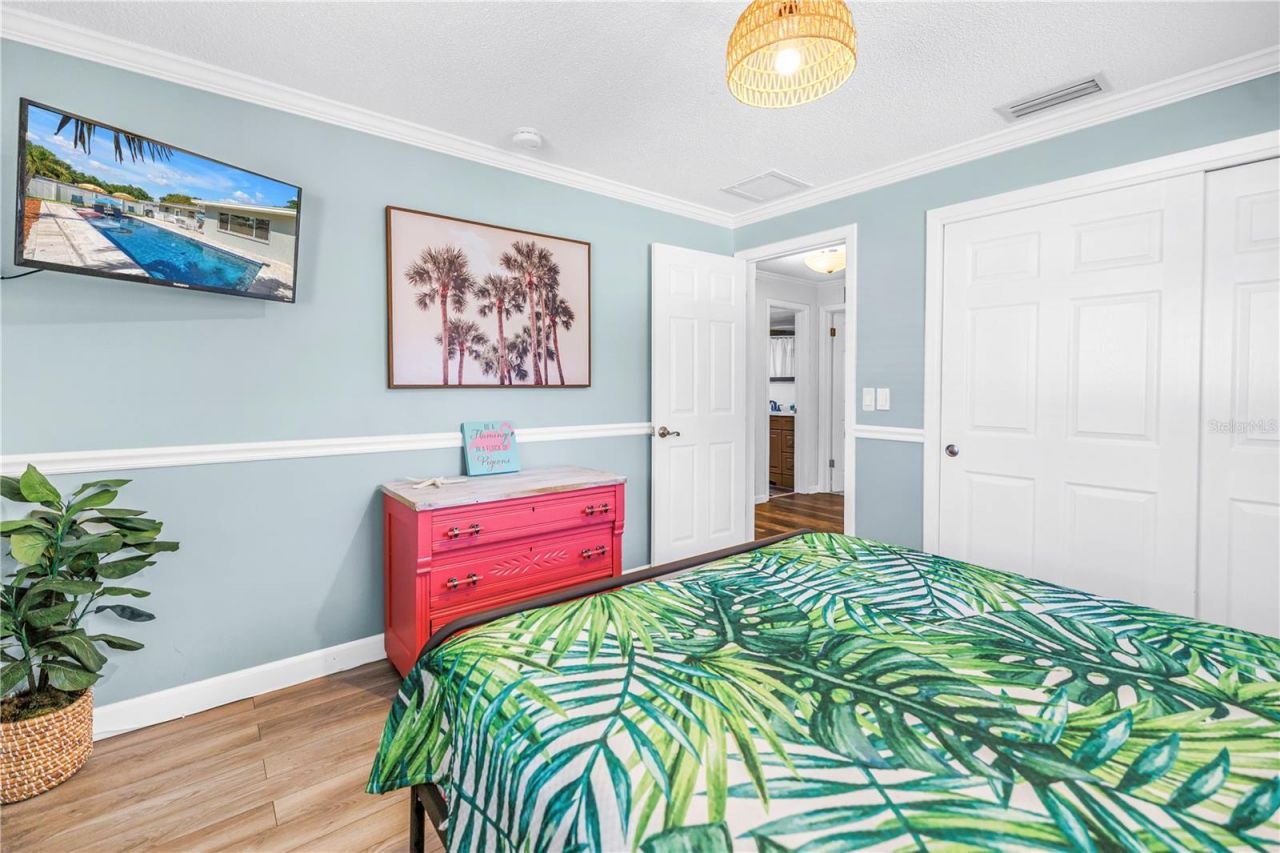 12096 Oak Street , Largo, FL 33774 Photo