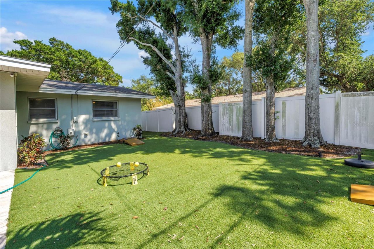 12096 Oak Street , Largo, FL 33774 Photo