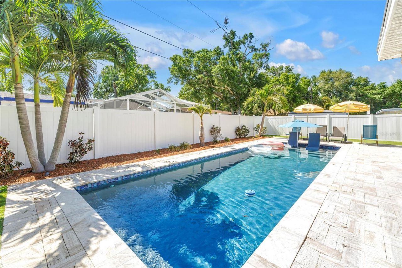 12096 Oak Street , Largo, FL 33774 Photo