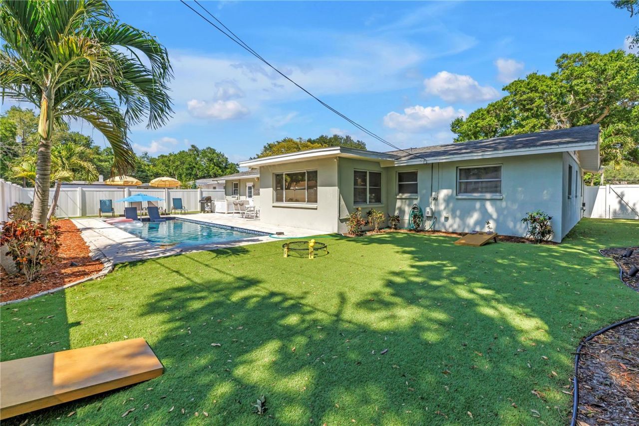12096 Oak Street , Largo, FL 33774 Photo