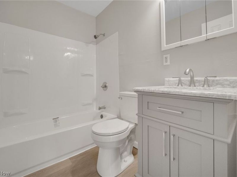 13301 Kirton Avenue, Cleveland, OH 44135 Photo 9