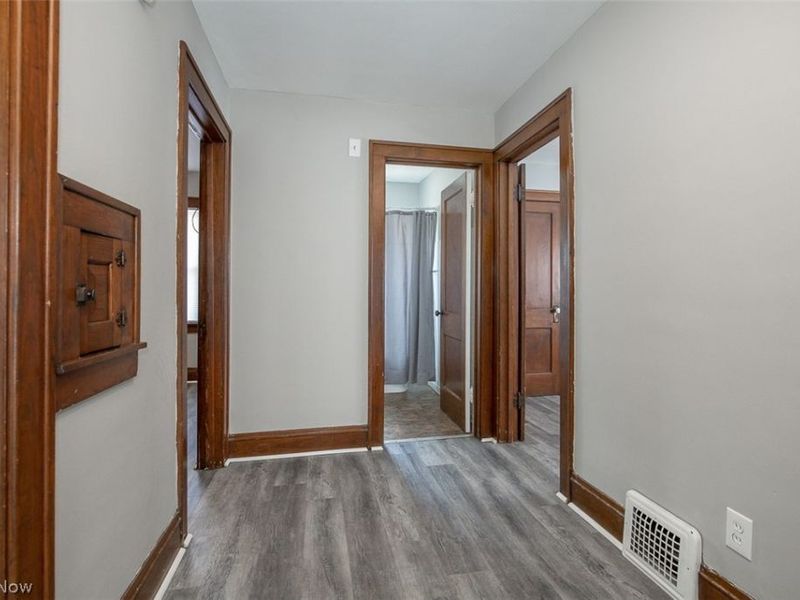 10203 Greenview Avenue, Garfield Heights, OH 44125 Photo 15