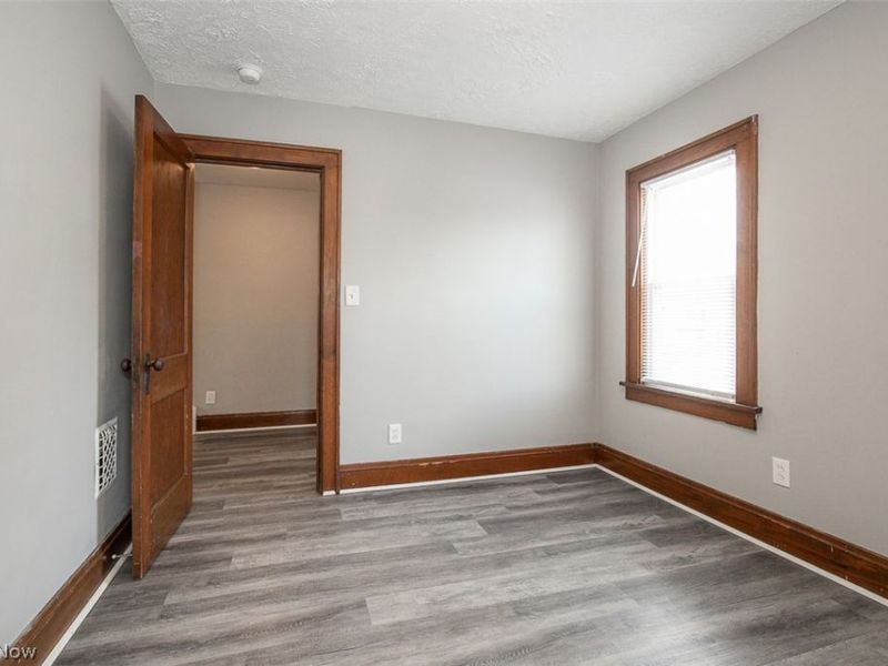 10203 Greenview Avenue, Garfield Heights, OH 44125 Photo 21
