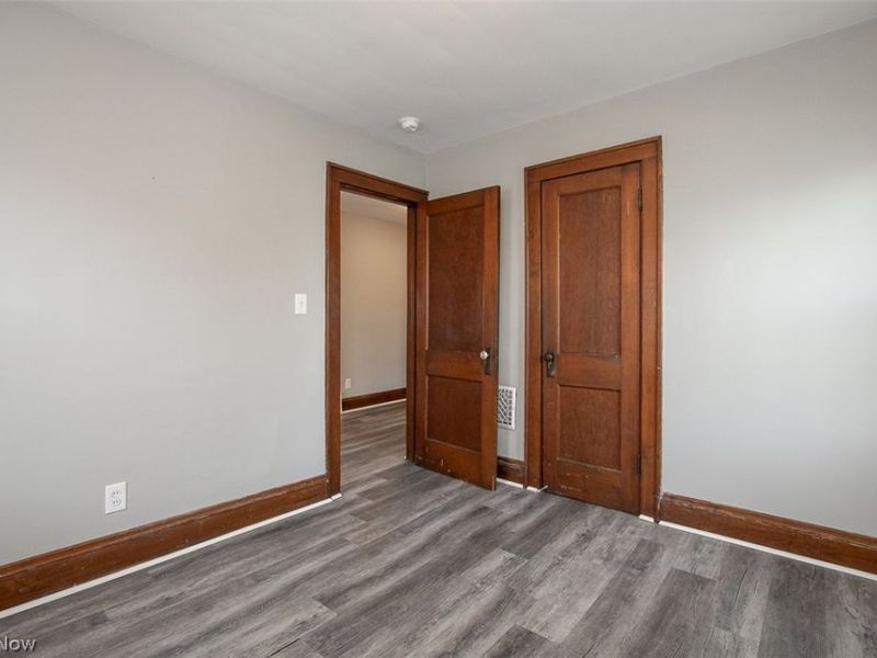 10203 Greenview Avenue, Garfield Heights, OH 44125 Photo 26