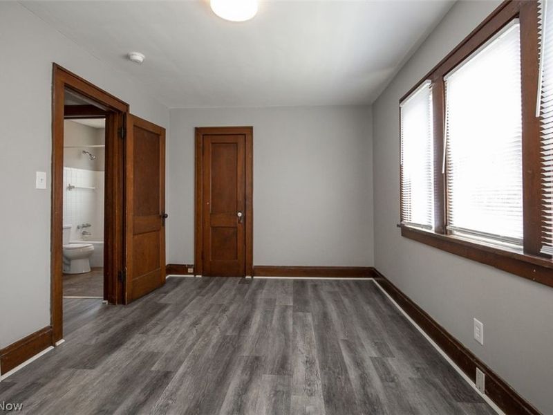 10203 Greenview Avenue, Garfield Heights, OH 44125 Photo 29